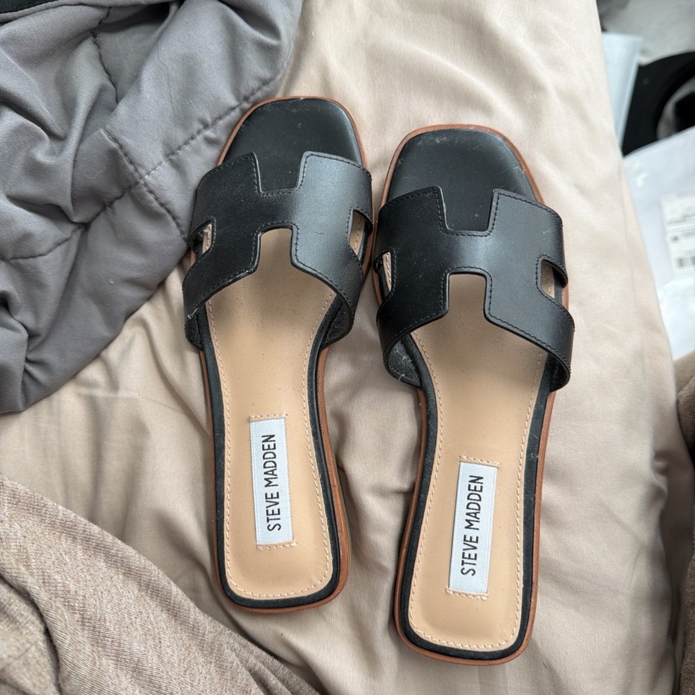 Steve Madden Black Leather Slide Sandals